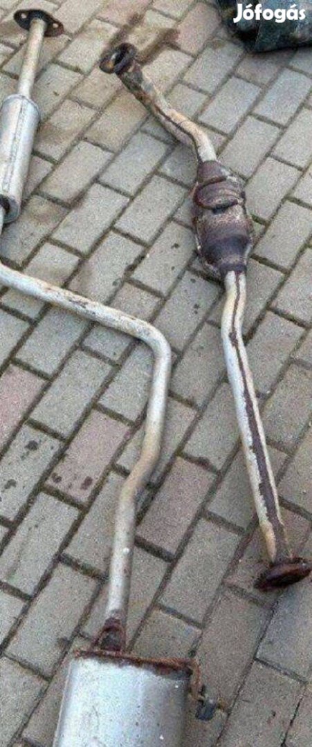 Suzuki Swift kipufogó rendszer első rész katalizátor