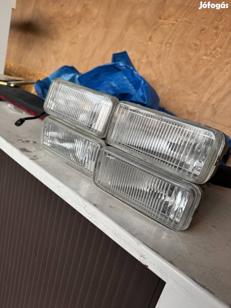 Suzuki Swift ködlámpa