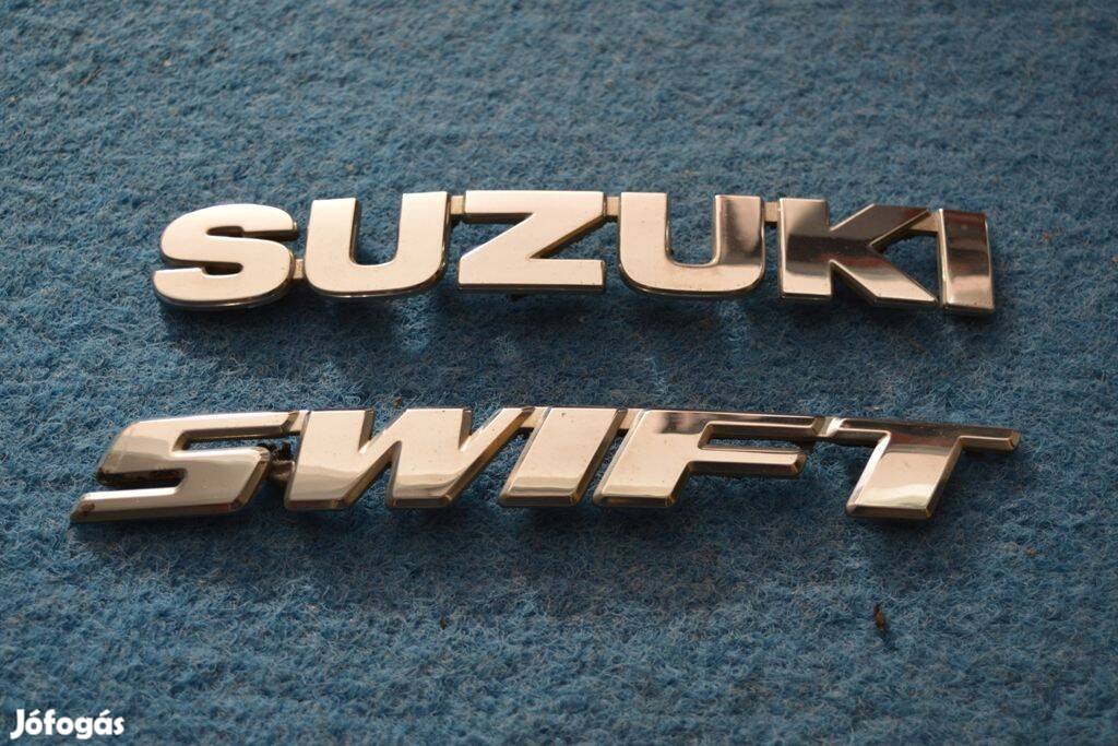 Suzuki Swift króm emblémák