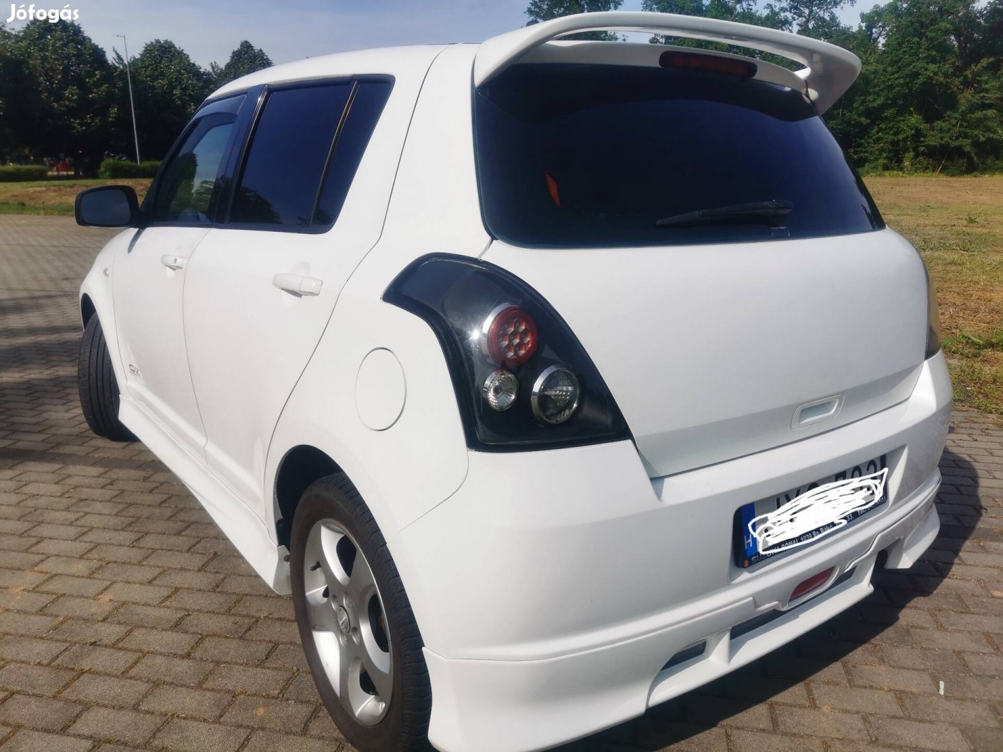 Suzuki Swift ledes hátsólámpa 