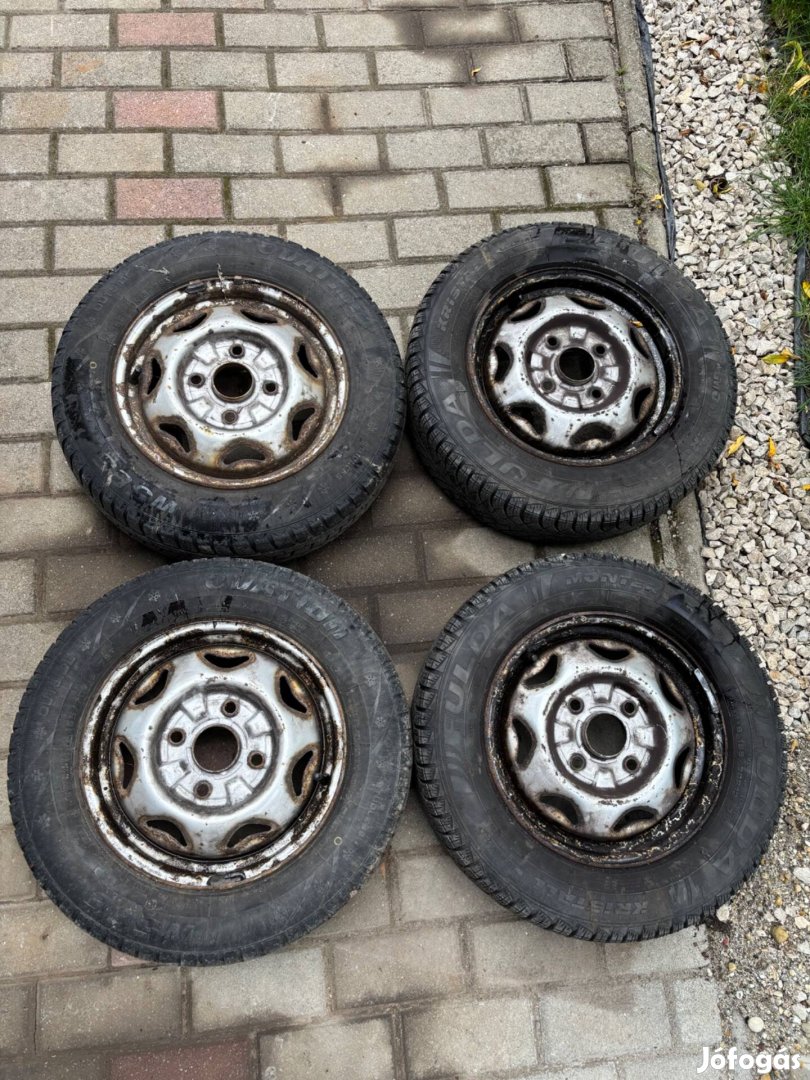 Suzuki Swift lemezfelni szett 4x114,3 r13 13 felni