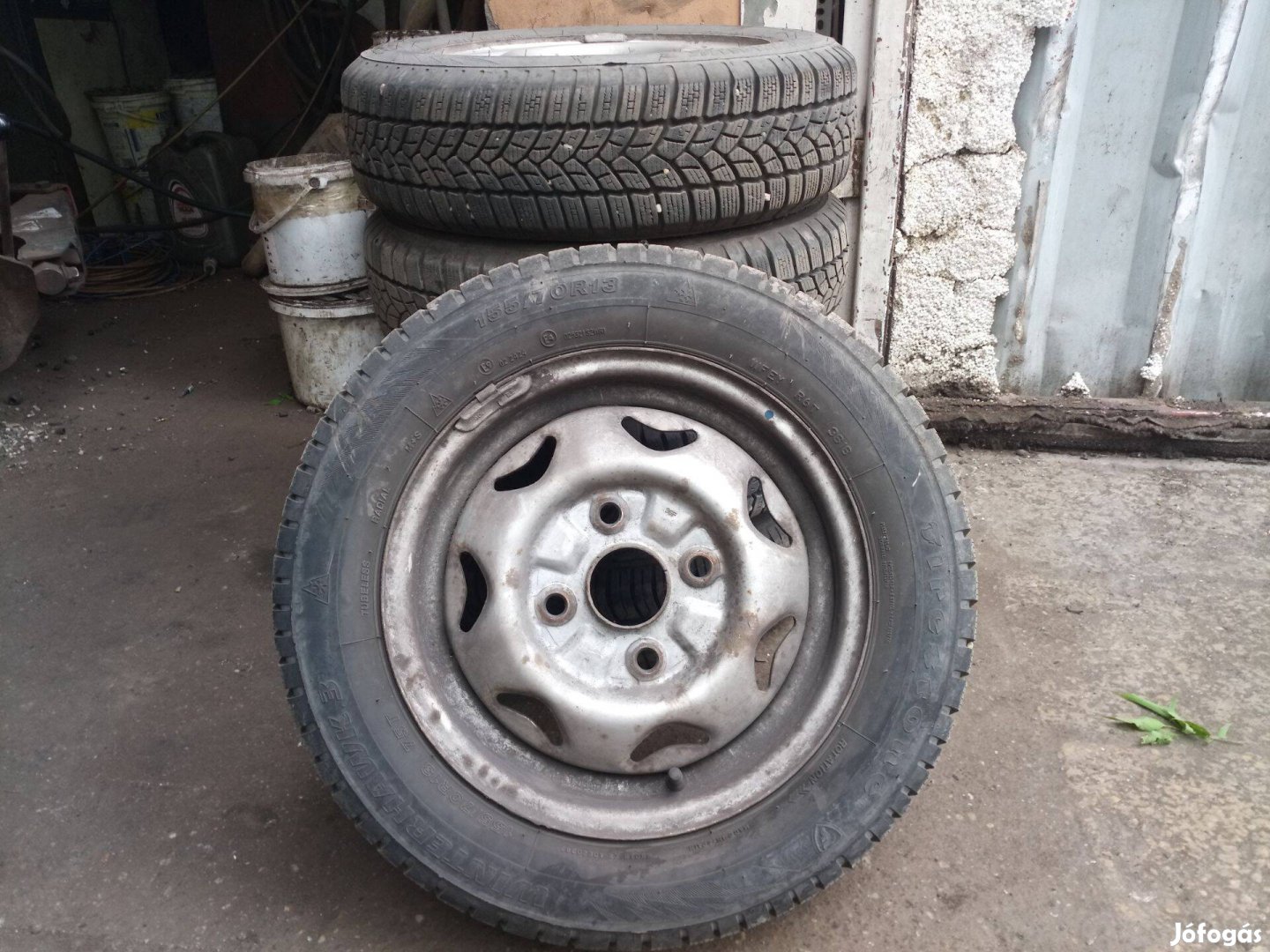Suzuki Swift lemezfelni téli gumival bontásból eladó