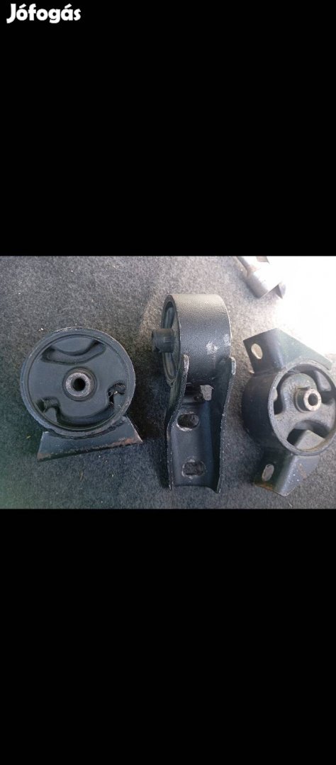 Suzuki Swift motor tartó bakok egyben 