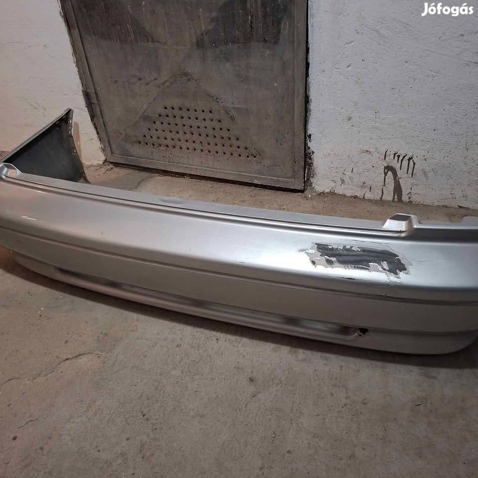 Suzuki Swift sedan (2001)hátsó lökhárító