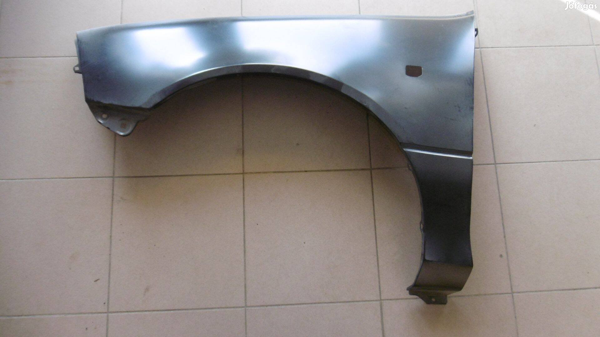 Suzuki Swift új bal első sárvédő