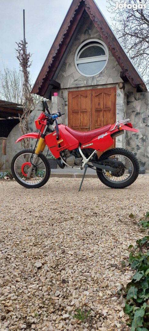 Suzuki TS 125 R