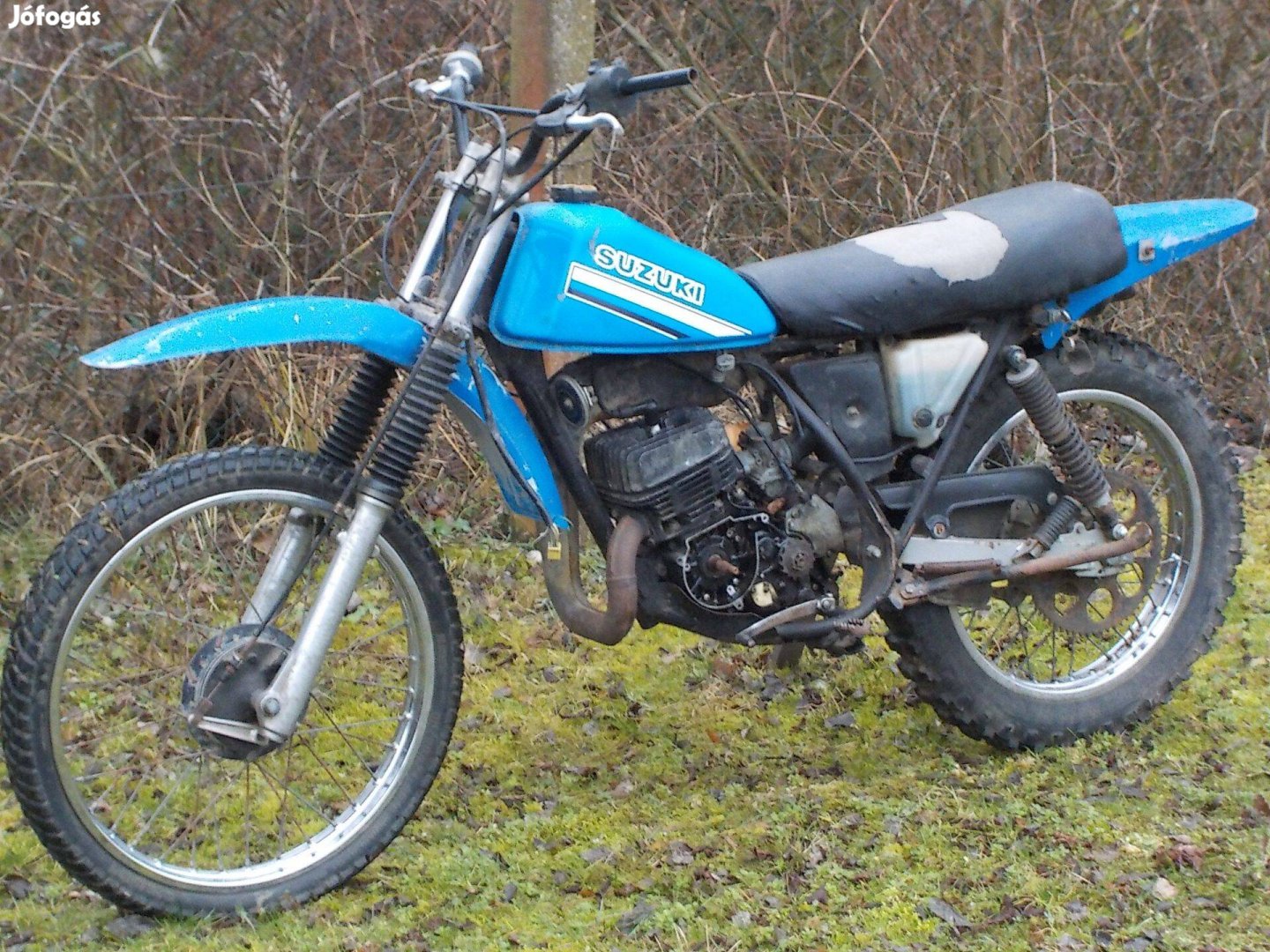 Suzuki TS 125-ös,régi 2 ütemű alkatrészek,csak egyben eladók