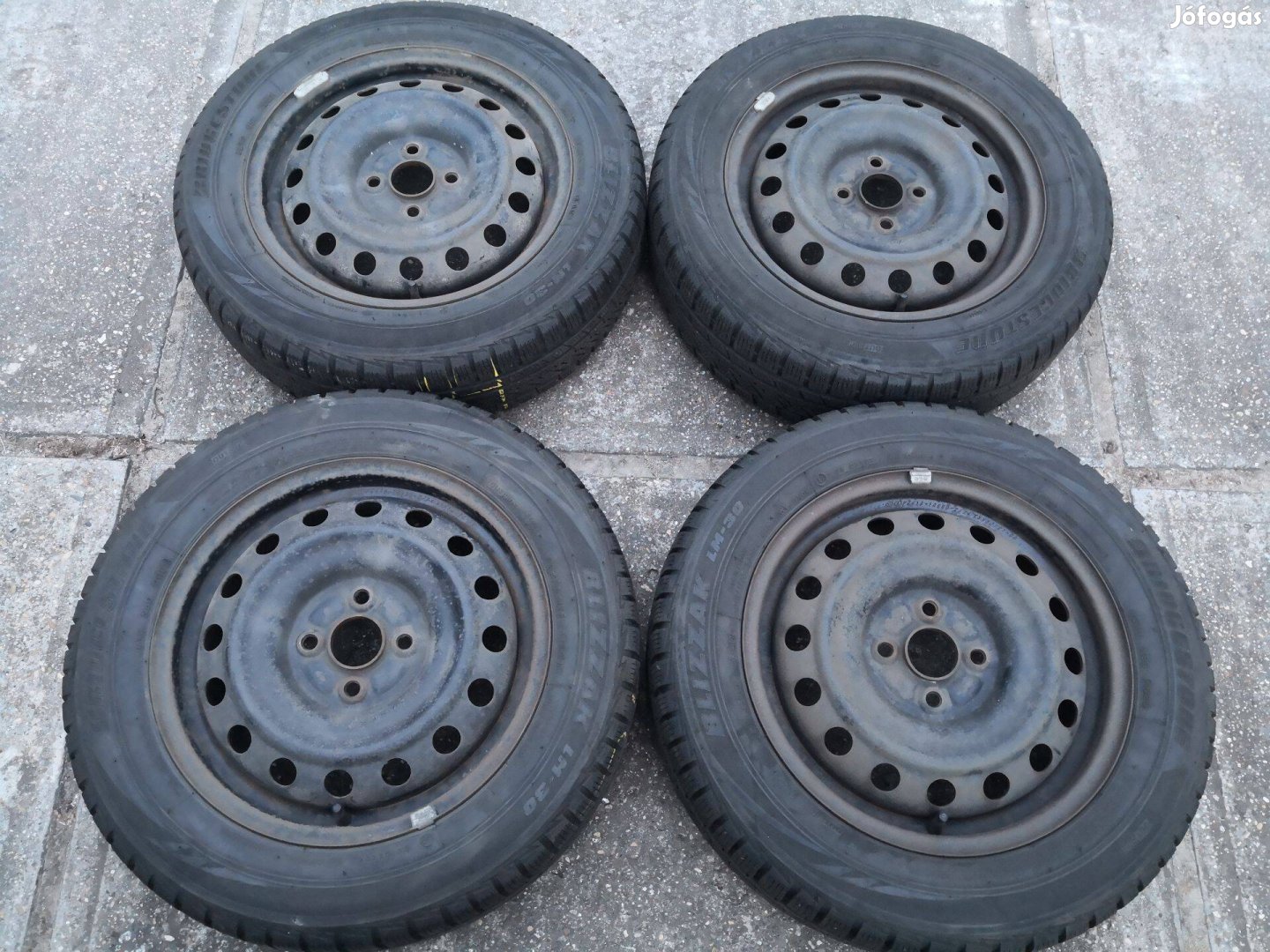 Suzuki Toyota 15-ös télikerék 4x100-as