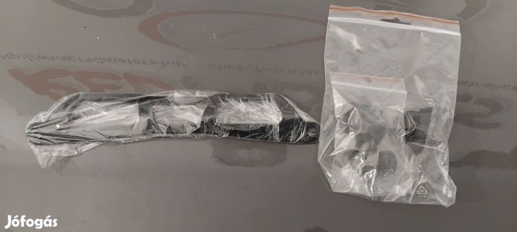 Suzuki UH 200 Burgman Doboz tartó konzol