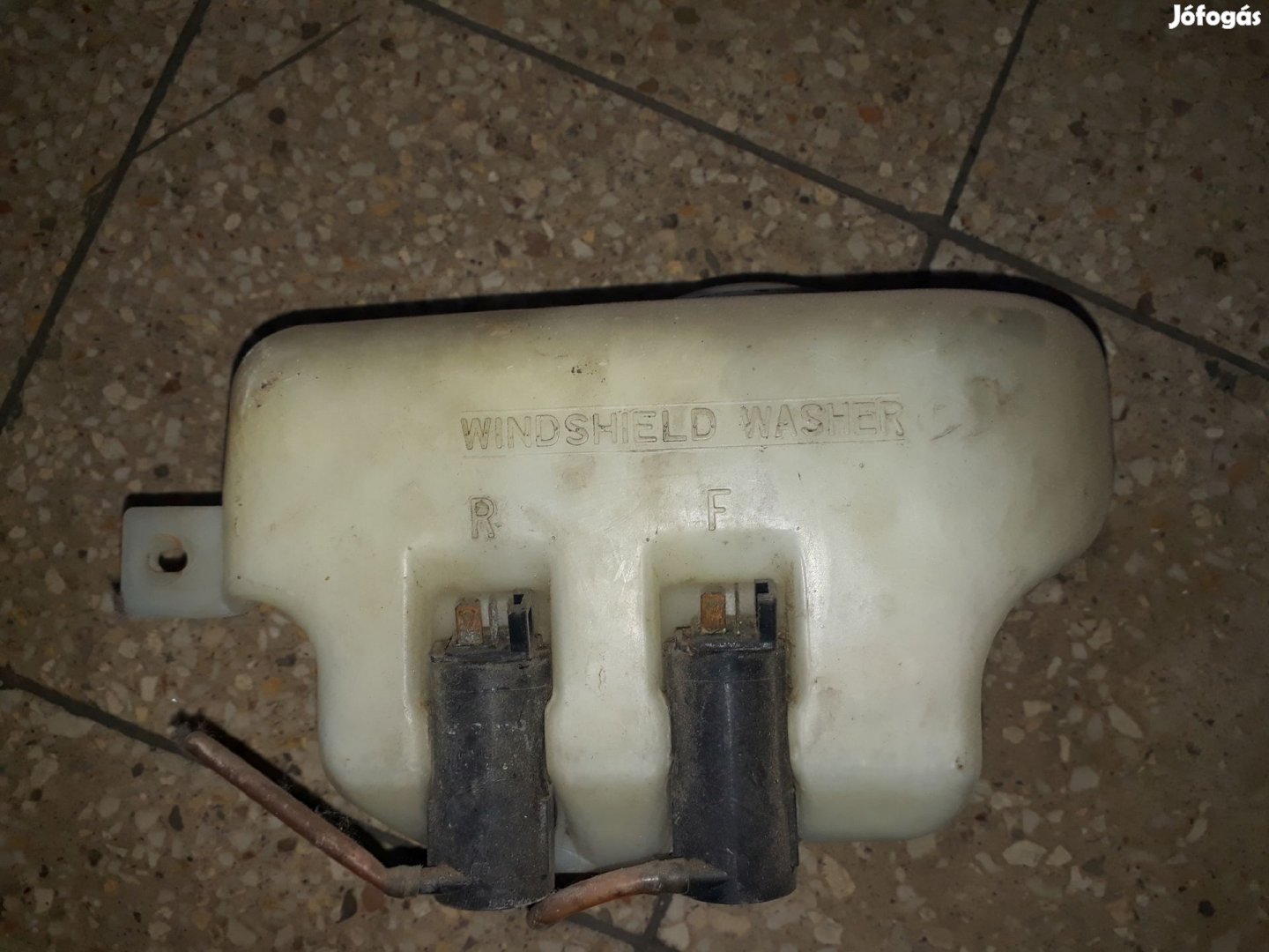 Suzuki Vitara Ablakmosó Tartály Ablakmosó Szivattyú