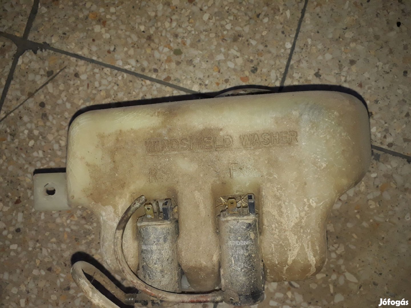 Suzuki Vitara Ablakmosó Tartály Ablakmosó Szivattyú