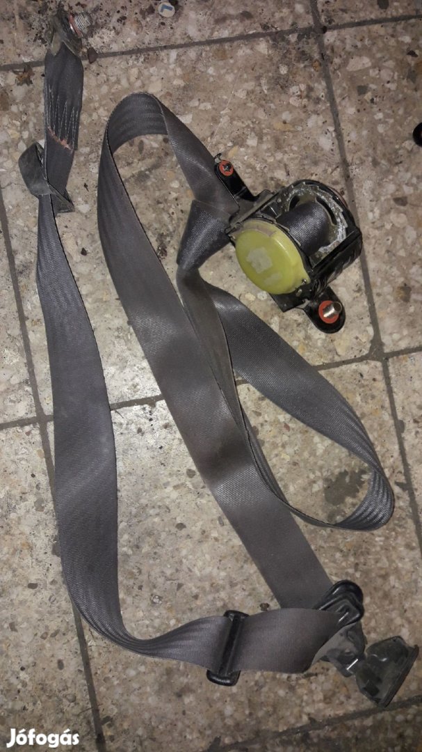 Suzuki Vitara Bal Első Biztonsági Öv