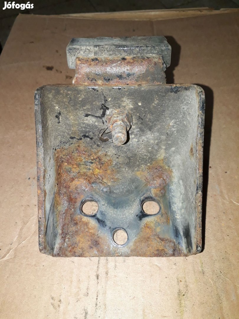 Suzuki Vitara Bal Motortartó Bak