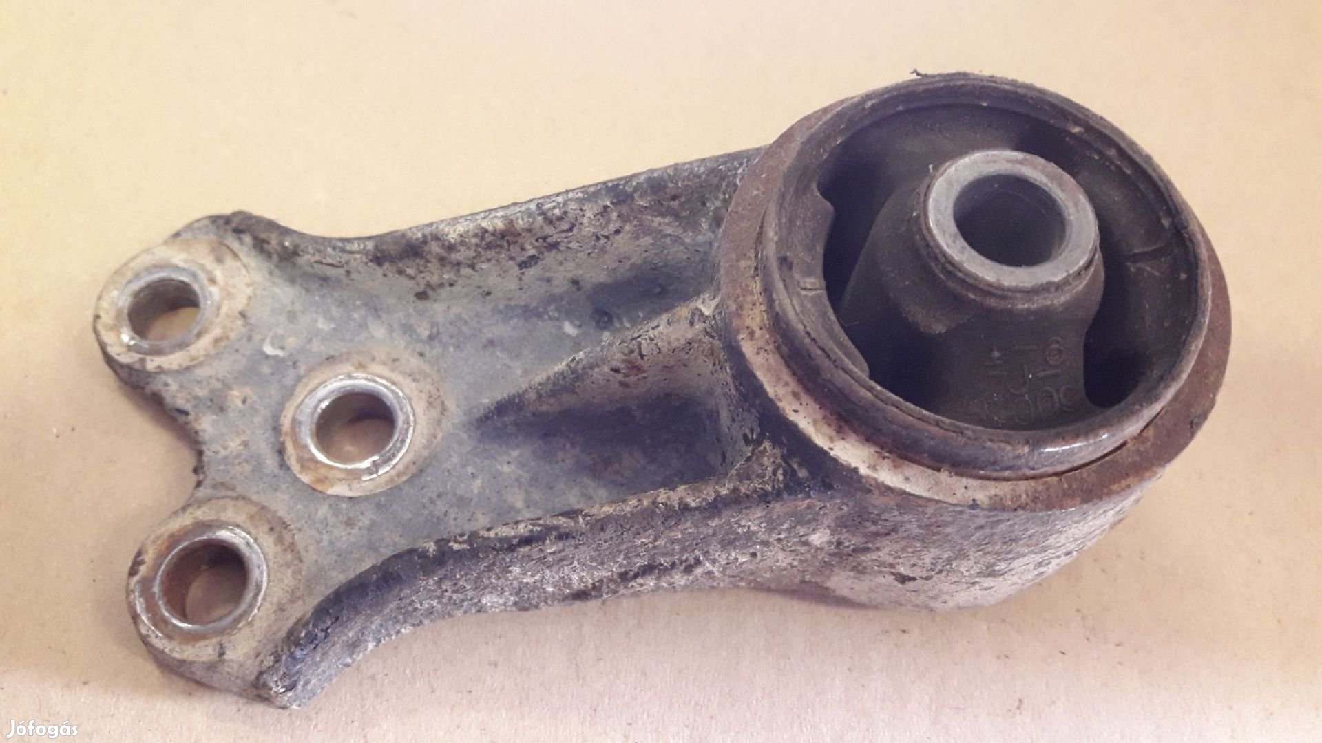 Suzuki Vitara Differenciálmű Tartó Konzol