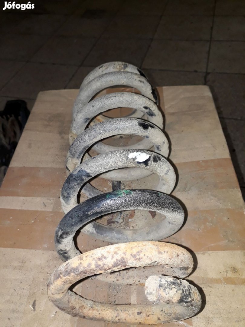 Suzuki Vitara Első Rugó