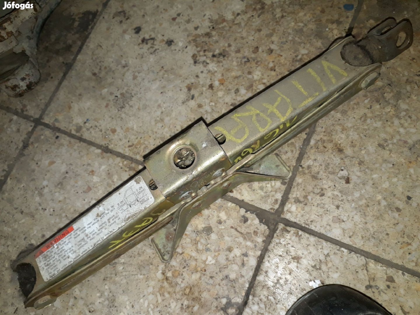 Suzuki Vitara Emelő