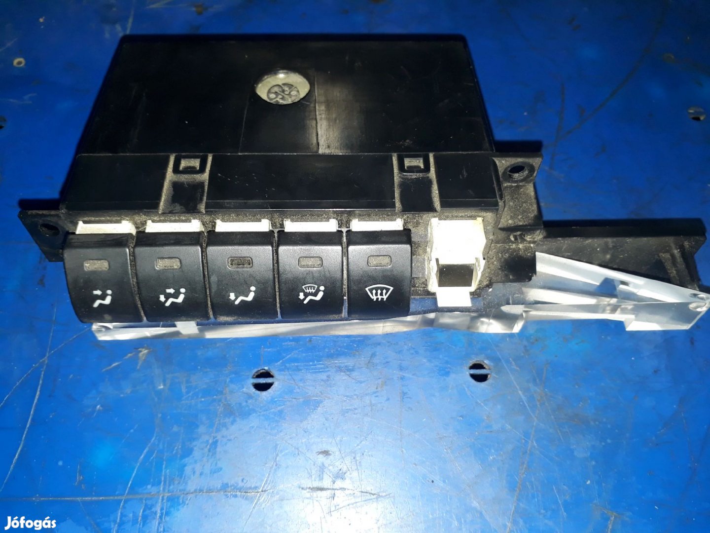 Suzuki Vitara Fűtéskapcsoló