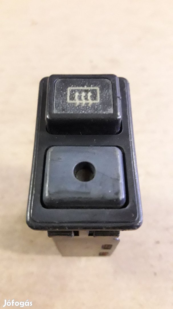 Suzuki Vitara Hátsó Szélvédőfűtés Kapcsoló