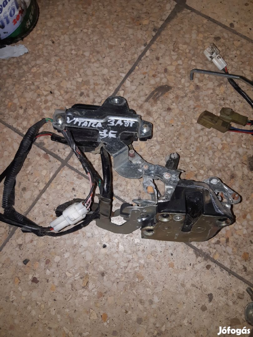 Suzuki Vitara Jobb Első Ajtó Zárszerkezet