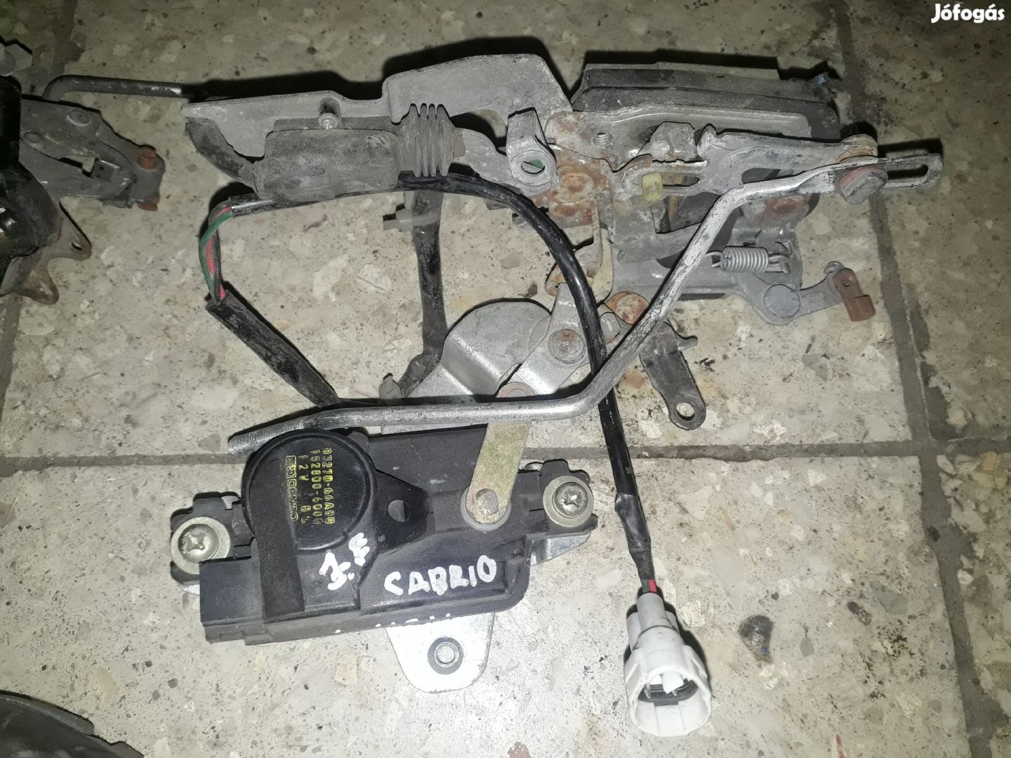 Suzuki Vitara Jobb Első Ajtó Zárszerkezet Központizár Motor