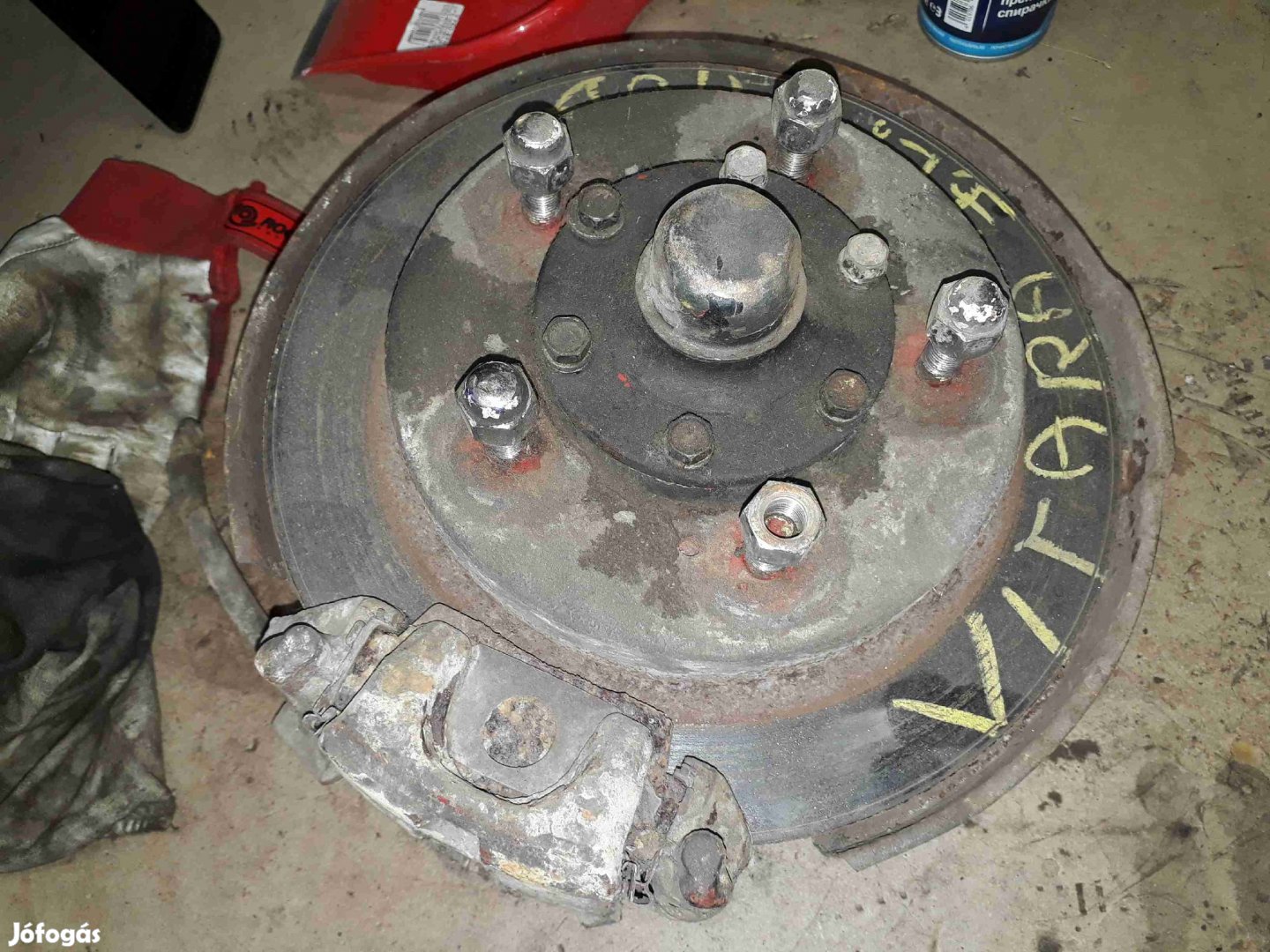 Suzuki Vitara Jobb Első Csonkállvány Kerékaggyal Féknyereg