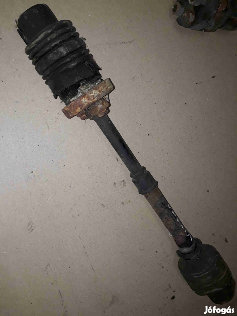 Suzuki Vitara Kormánykardán