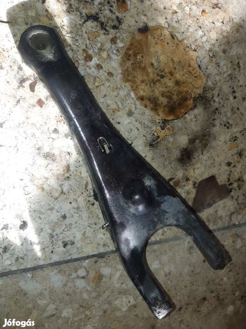 Suzuki Vitara Kuplung Kinyomó Villa