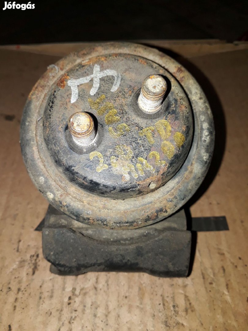 Suzuki Vitara Motortartó Bak