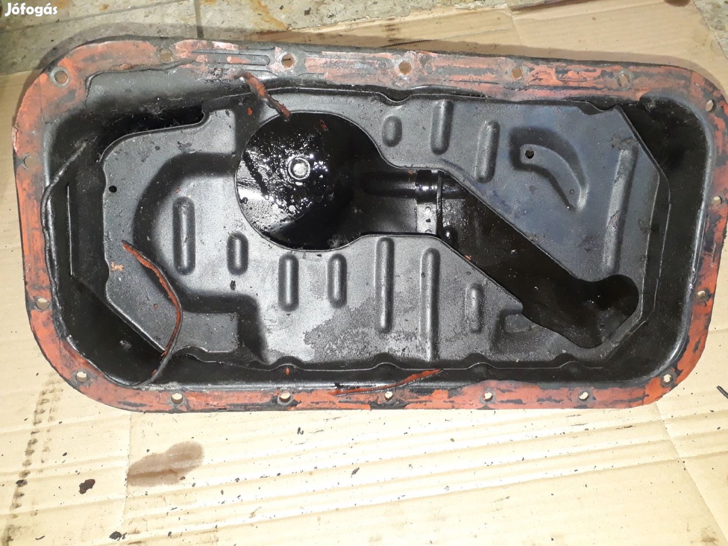 Suzuki Vitara Olajteknő