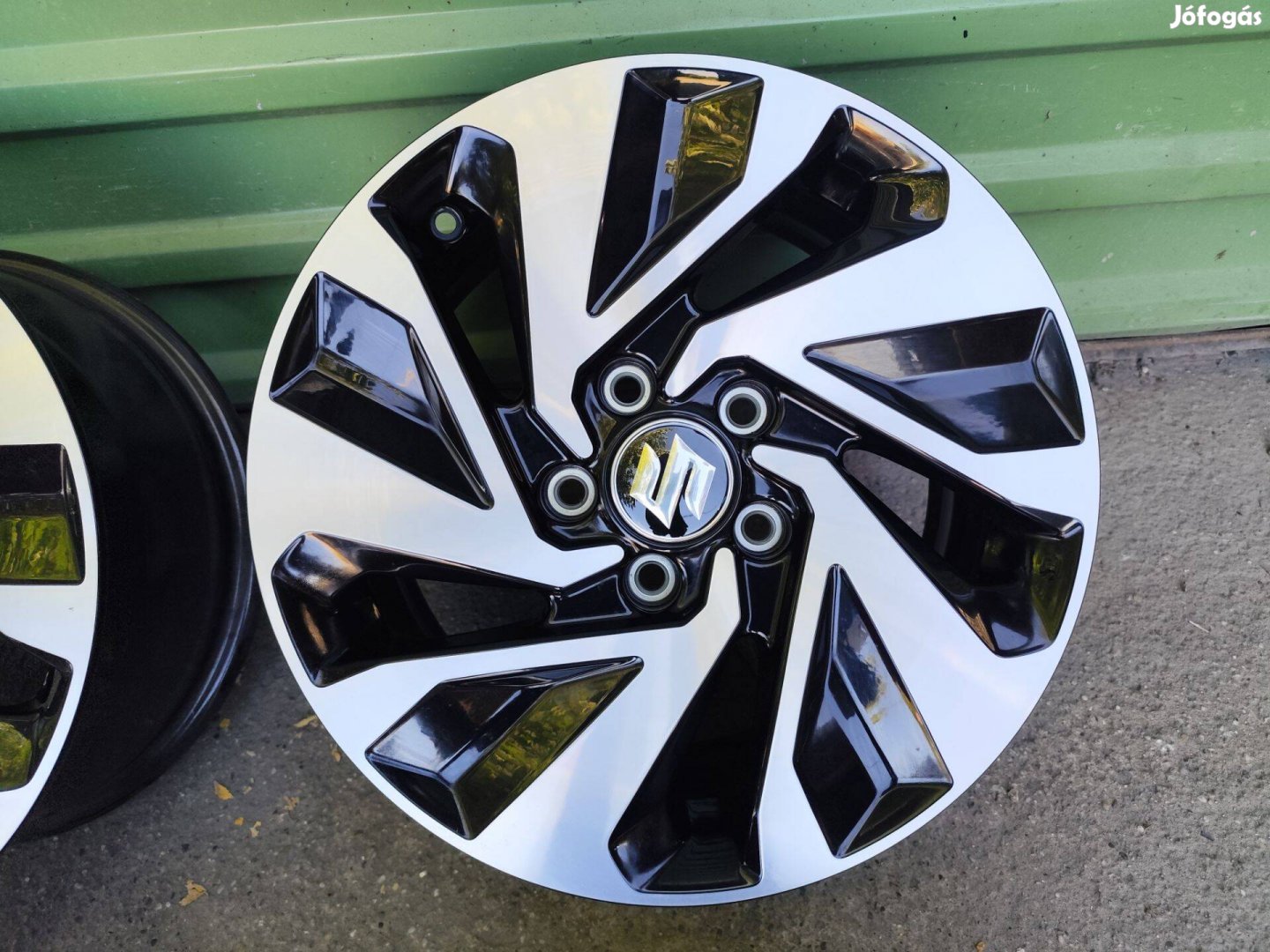 Suzuki Vitara SX4 s-cross gyári alufelni 5x114,3 16"