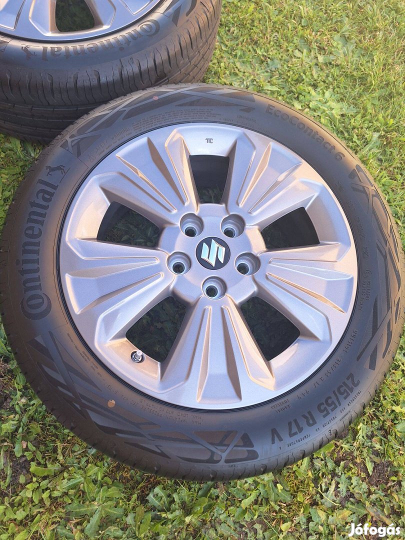 Suzuki Vitara/Sx4 Scross Alufelni 215 55 R17 Nyári Gumikkal
