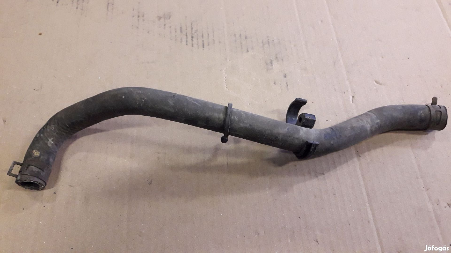 Suzuki Vitara Vízcső