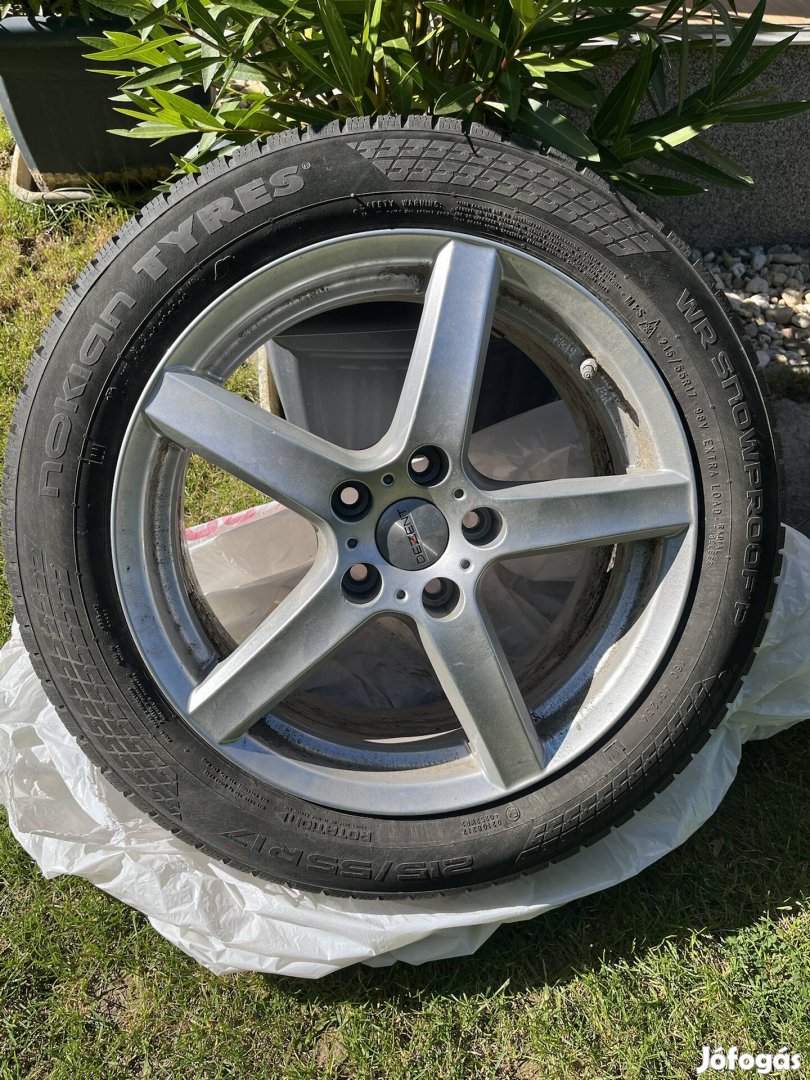 Suzuki Vitara alufelni téli gumival tpms szeleppel eladó
