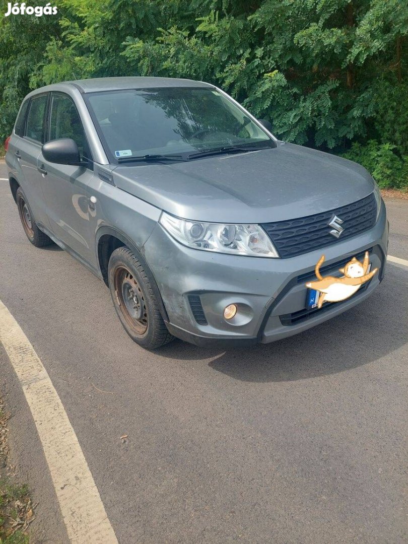 Suzuki Vitara díszléc 