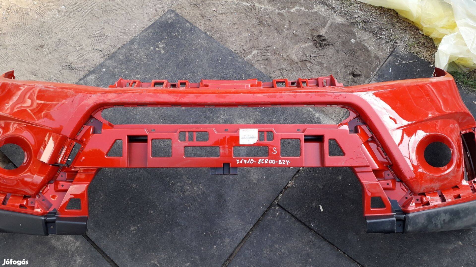 Suzuki Vitara első lökháritó