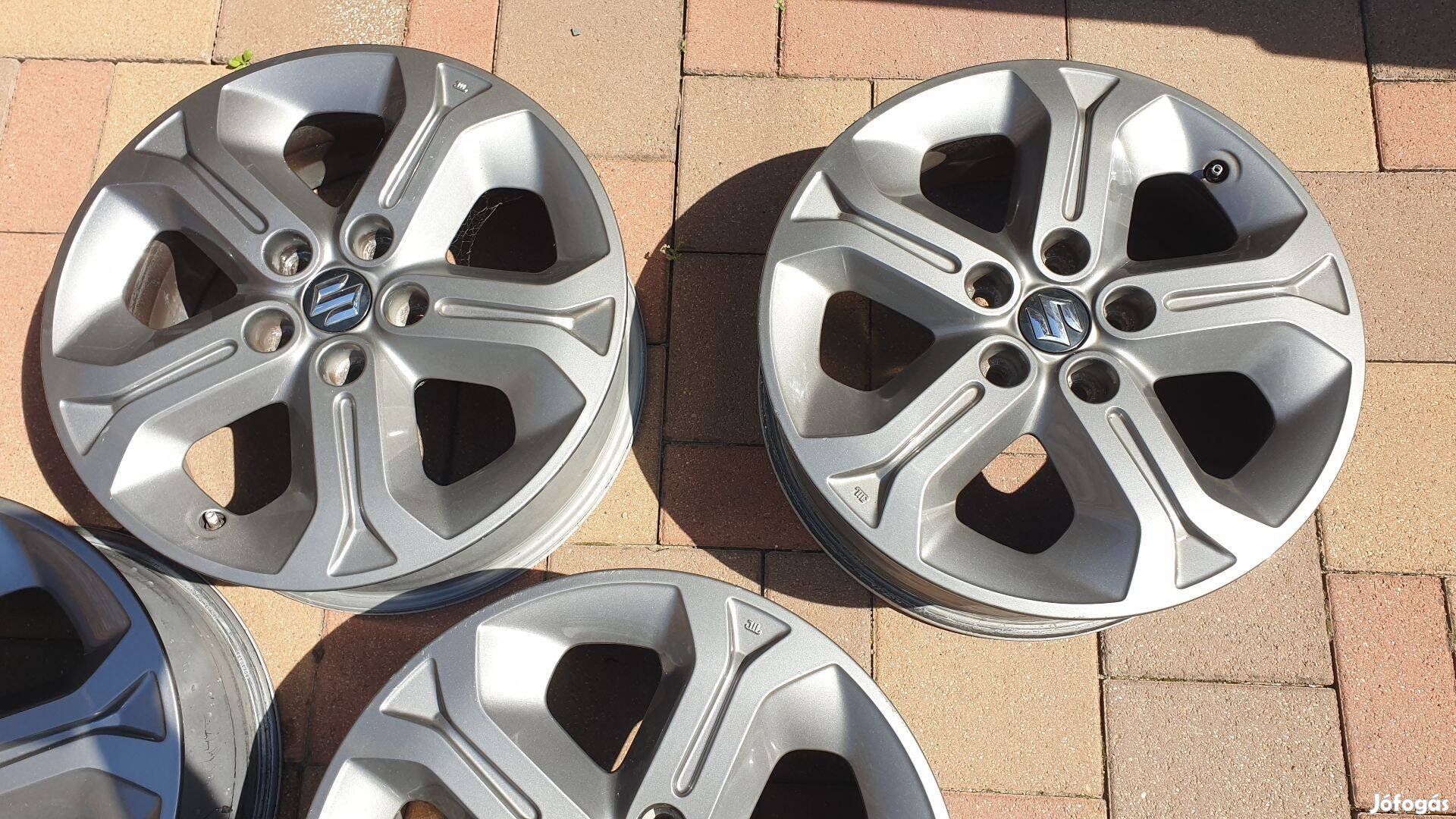 Suzuki Vitara gyári alufelni 17" col tpms