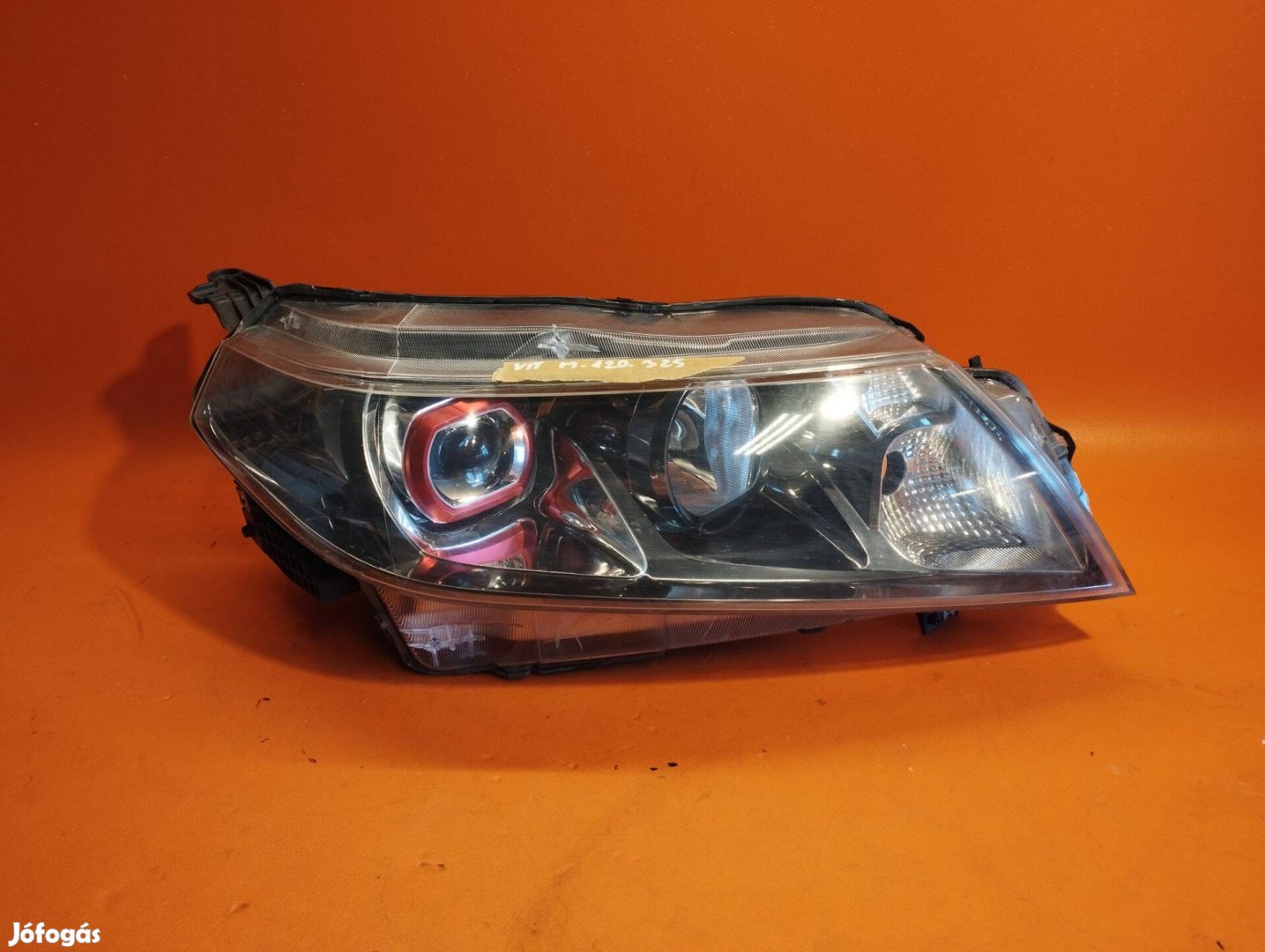 Suzuki Vitara jobb led lámpa piros (M.120.325)