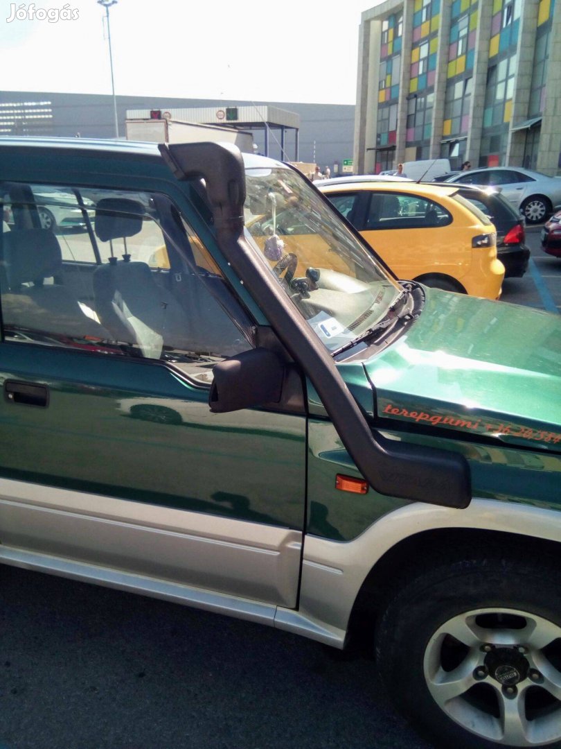 Suzuki Vitara jobb oldali snorkel