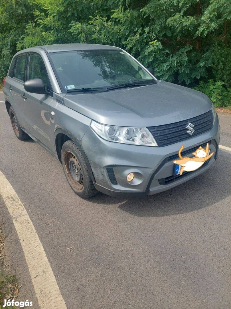 Suzuki Vitara lökhárító 