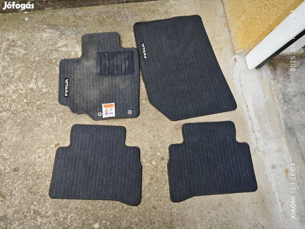 Suzuki Vitara szövetszőnyeg garnitúra