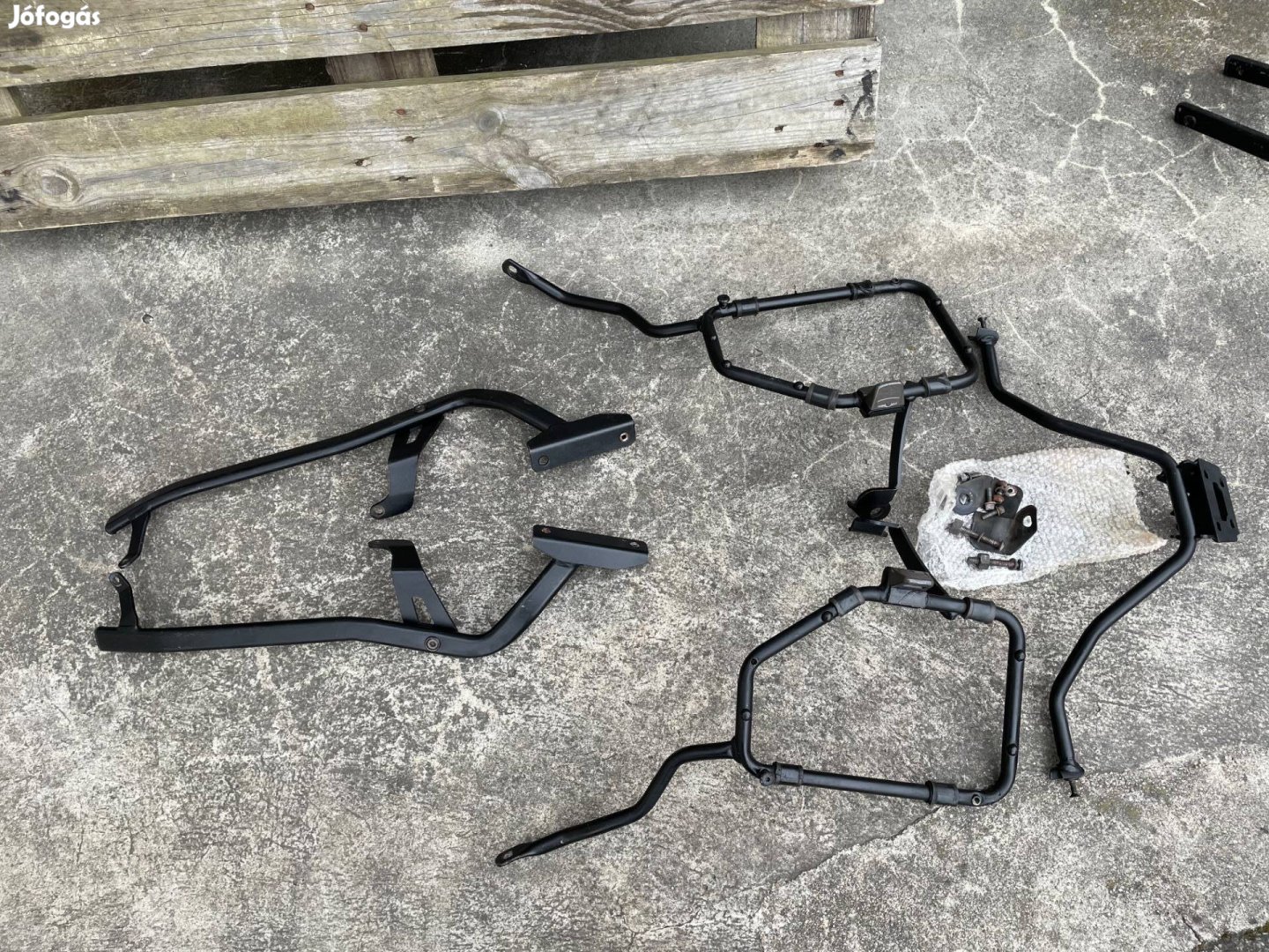 Suzuki Vstrom Oldal hátsó Doboz Konsol Fix40eFt