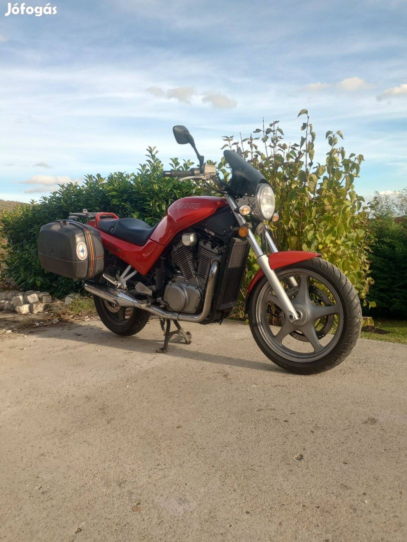 Suzuki Vx800