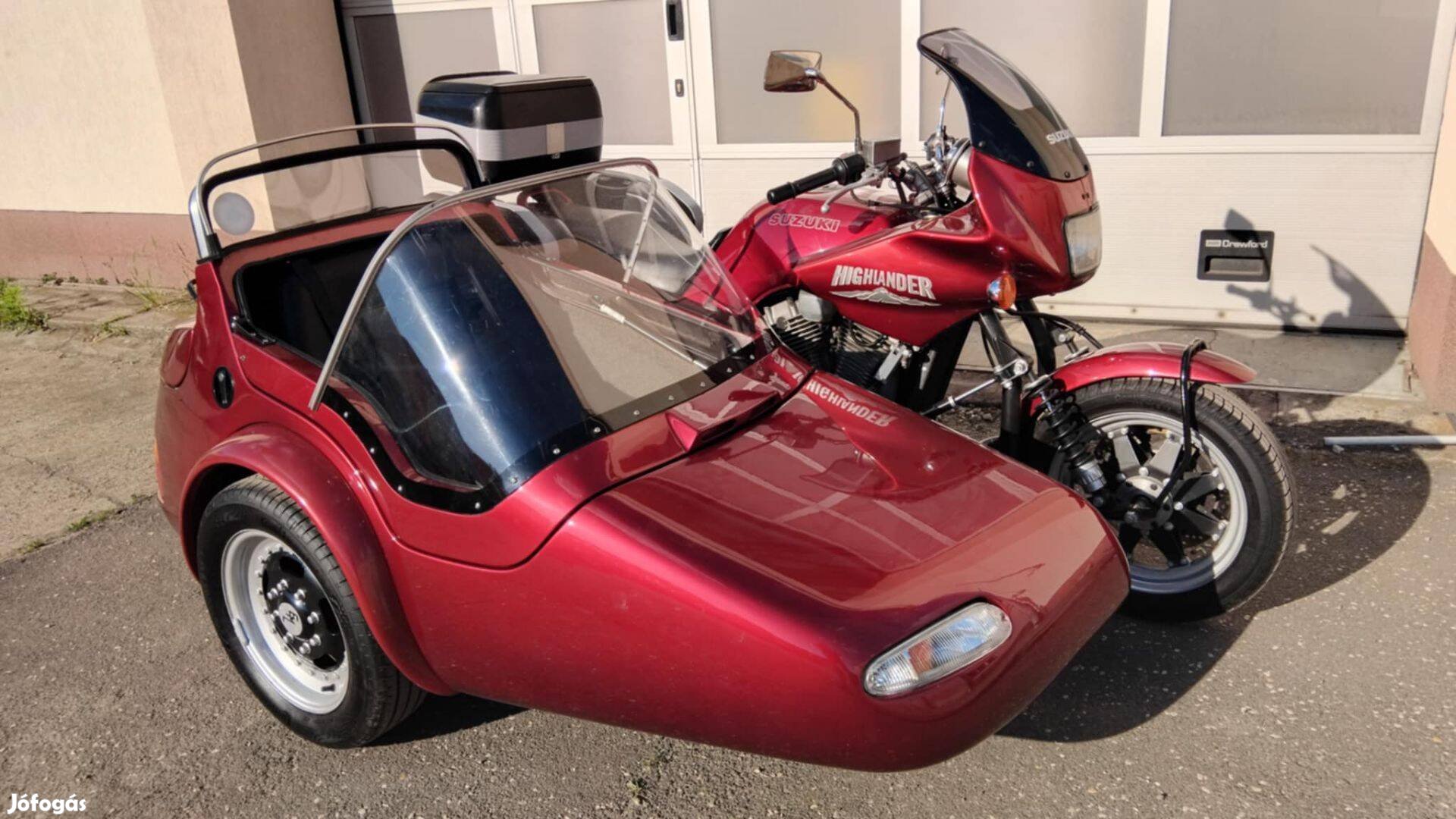 Suzuki Vx800 Highlander oldalkocsis motor, papíron is 4 személyes