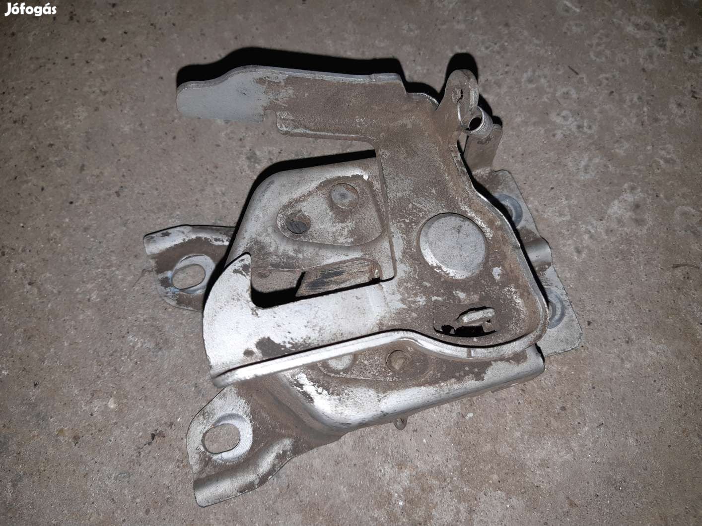 Suzuki Wagon R 98-10 Motorháztető Zárszerkezet