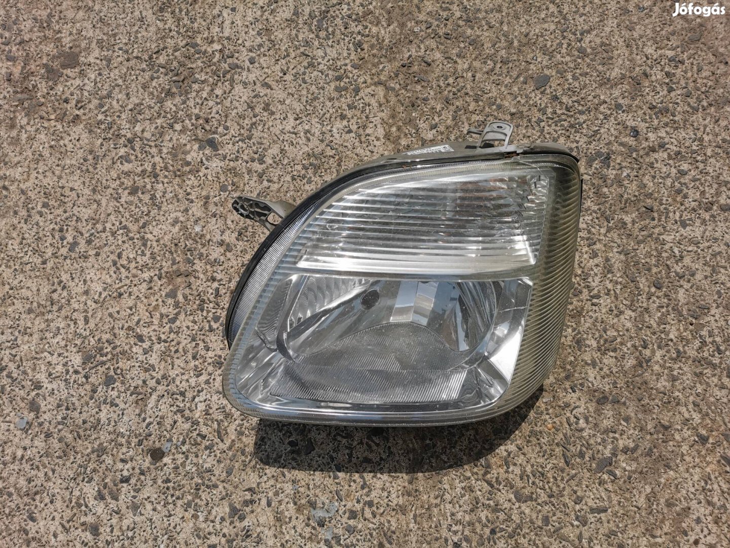 Suzuki Wagon R bal oldali fényszóró 