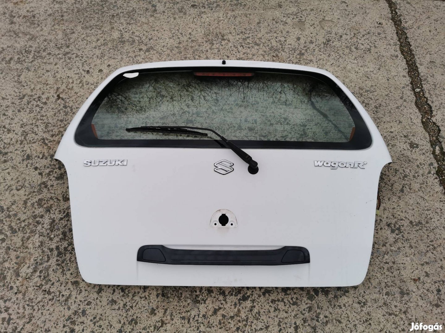 Suzuki Wagon R csomagtérajtó hátsó lökhárító 