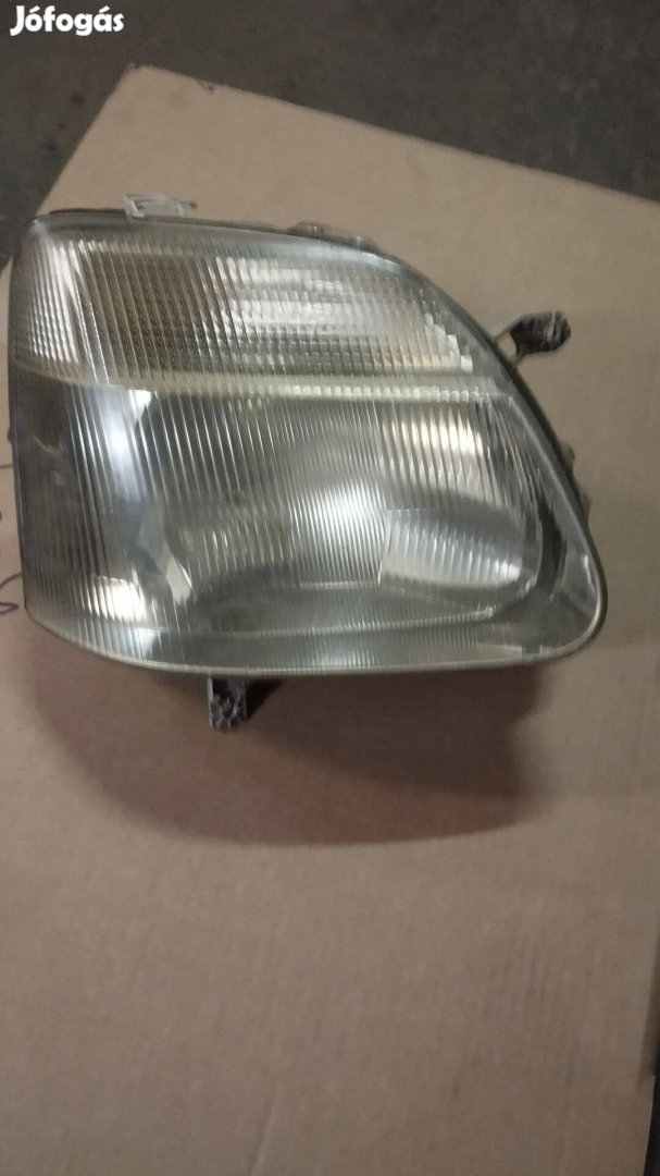Suzuki Wagon R jobb első fényszóró
