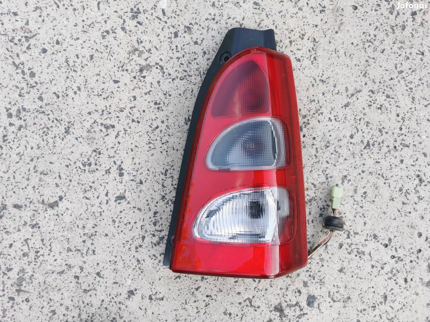 Suzuki Wagon R jobb hátsó lámpa 