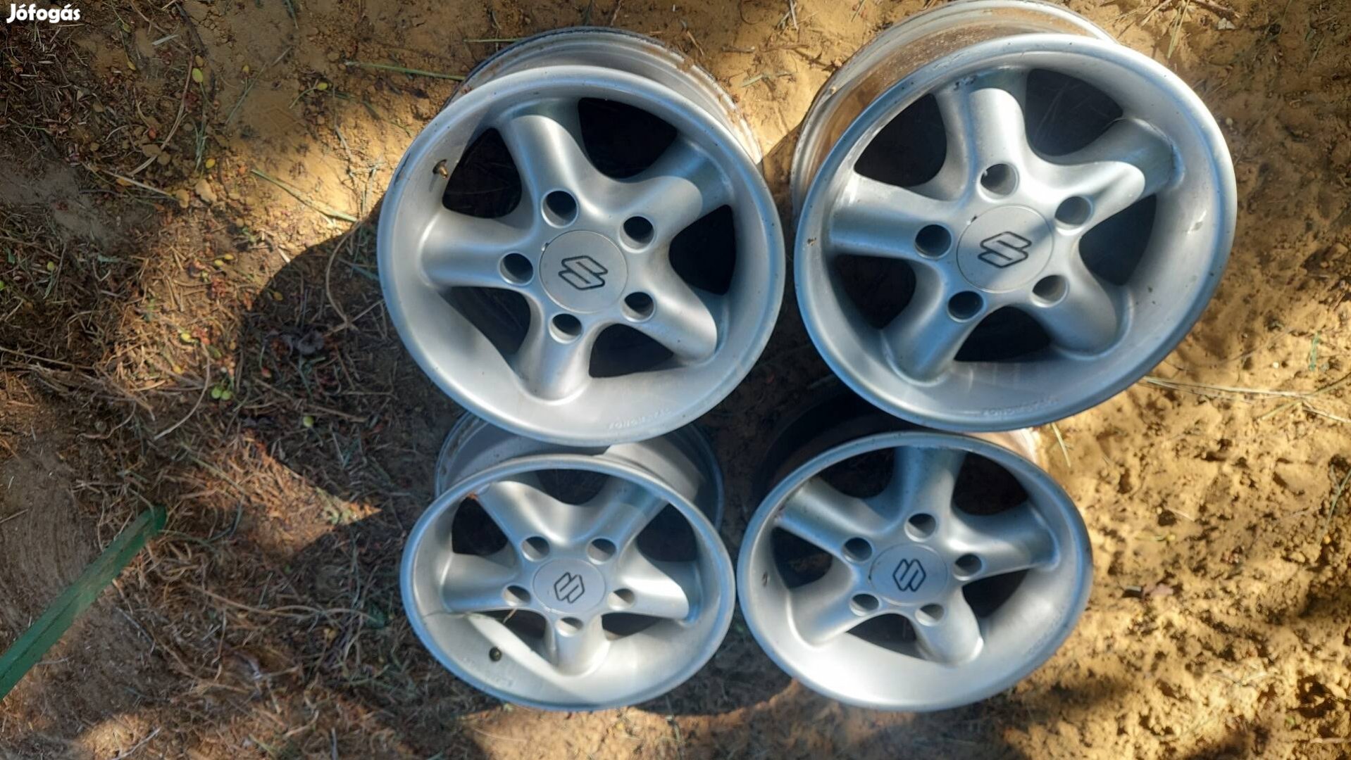 Suzuki alufelni 5×139.7 r 15