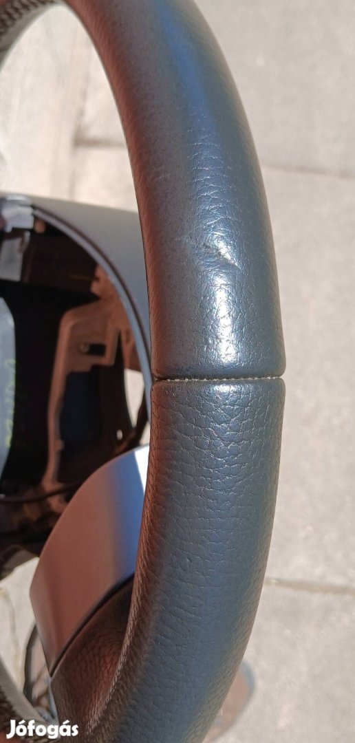 Suzuki bőr kormány